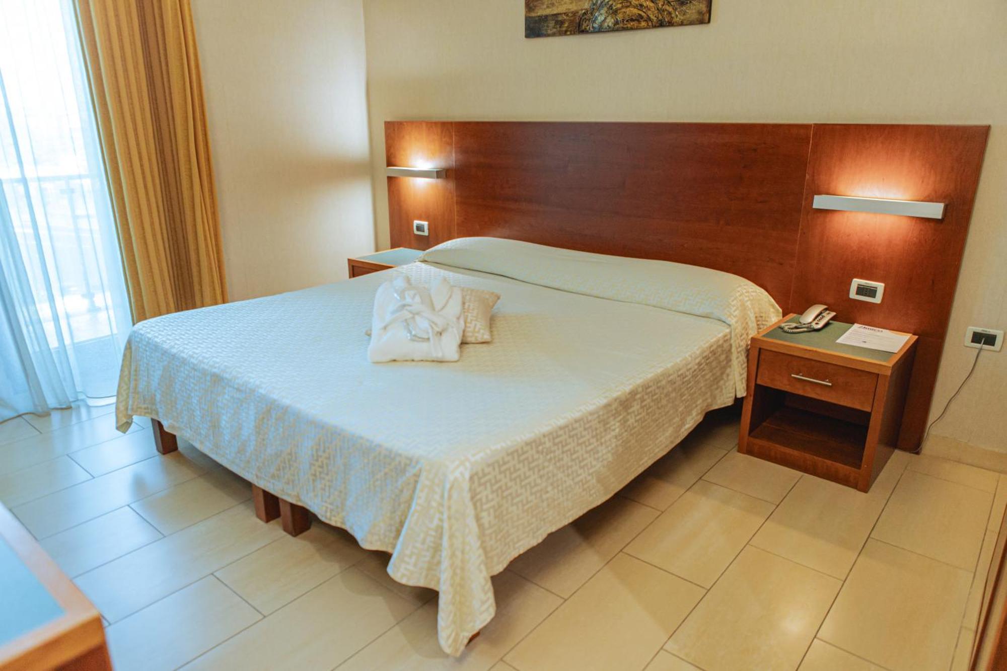 Hotel Amico Città Sant'Angelo Buitenkant foto